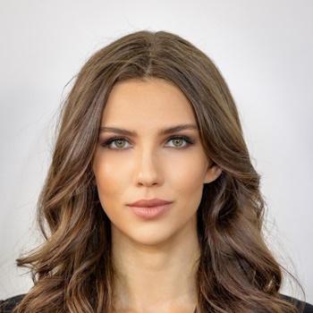 Klubda yalangoch fotosuratlar